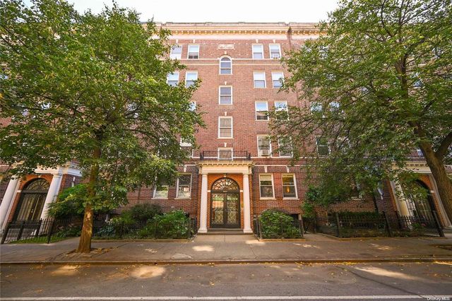 $499,000 | 34-39 82nd Street, Unit 21 | Jackson Heights