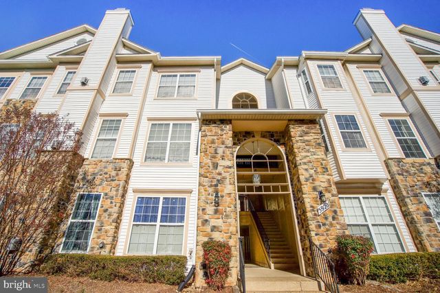 $2,500 | 5920 Founders Crossing Court, Unit 202 | Founders Walk Condominiums