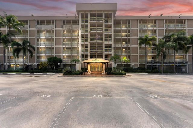 $259,900 | 3001 South Course Drive, Unit 209 | Palm Aire