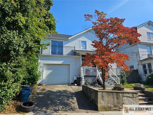 $699,000 | 8 Alpine Avenue | Sunnyside