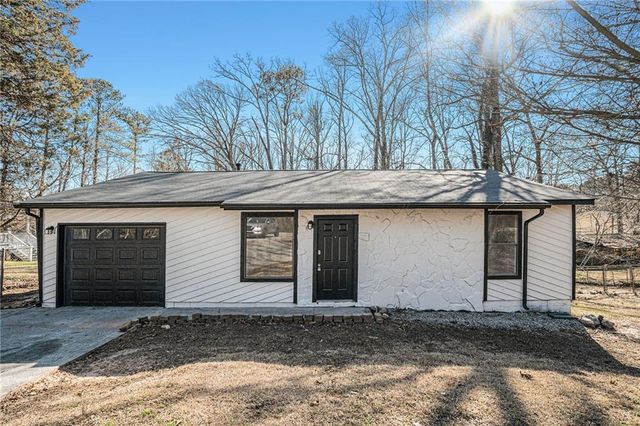 $289,000 | 65 Lester Road Southwest