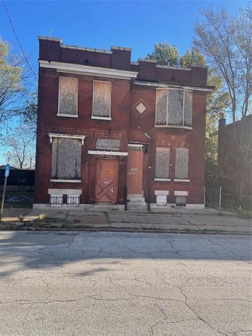 $75,000 | 3524 North 14th Street, Unit 26 | Hyde Park Historic District