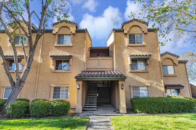 $445,000 | 805 Watson Canyon Court, Unit 263 | San Ramon