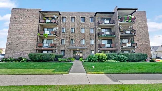 $129,000 | 7945 South Oketo Avenue, Unit 408 | Bridgeview