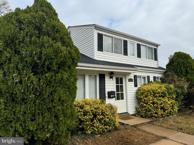 $630,000 | 6629 Dorset Drive | Virginia Hills