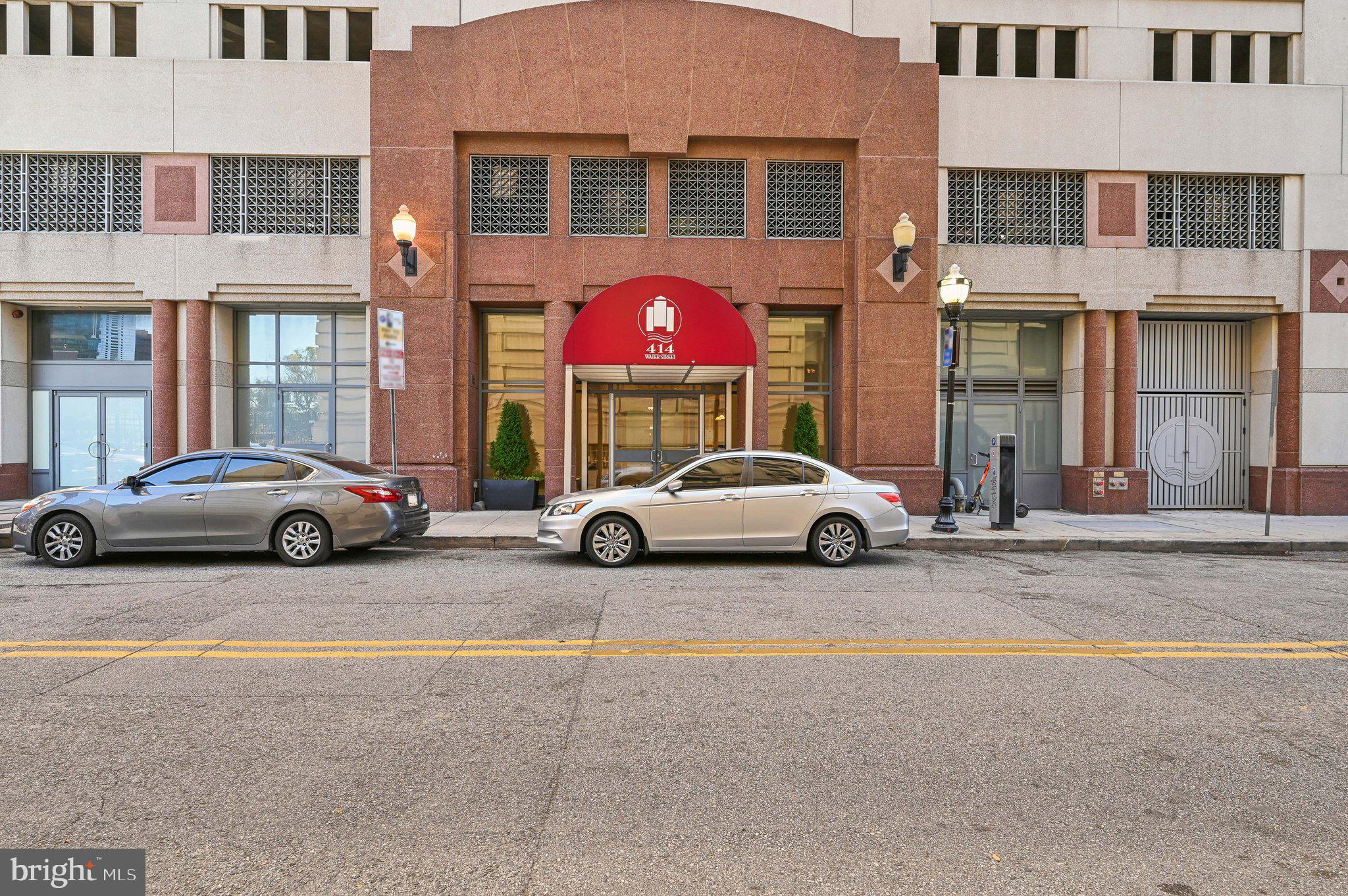 a car parked in front of a building