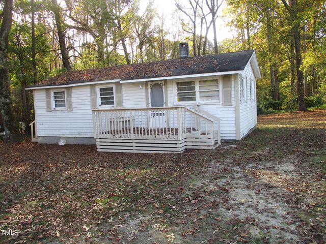 $280,000 | 5448 Jones Sausage Road | White Oak