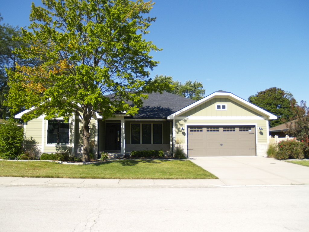 a view of the house with a outdoor space