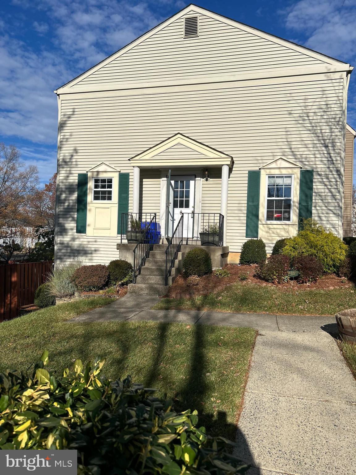 a front view of house with yard