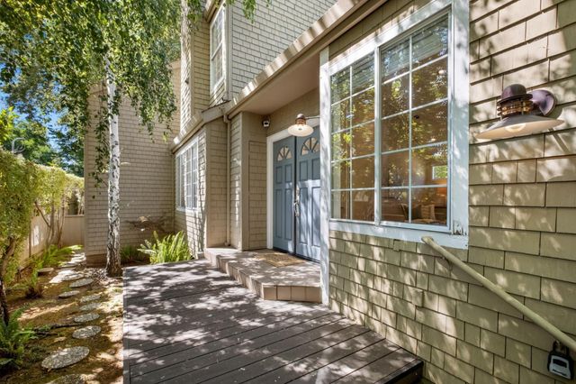 $2,800,000 | 844 Partridge Avenue | Allied Arts-Downtown Menlo Park