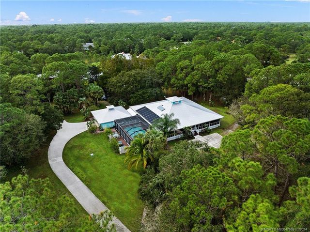 $2,000,000 | 5800 Southwest 62nd Avenue | Palm City Farms