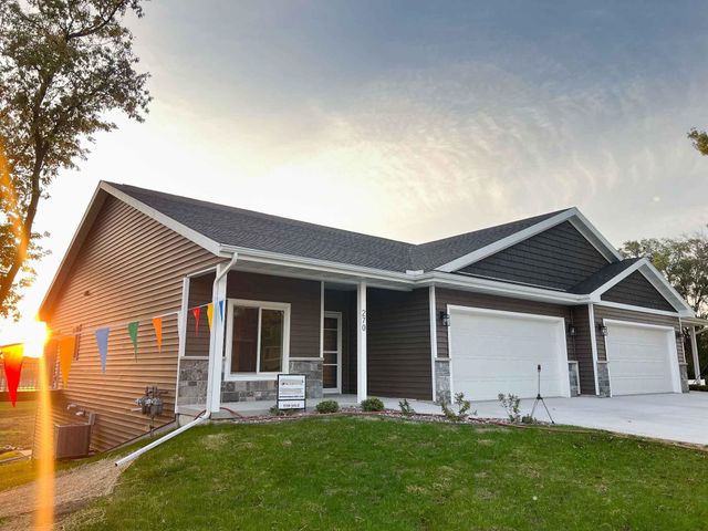 $359,900 | 270 North Janesville Street | Milton