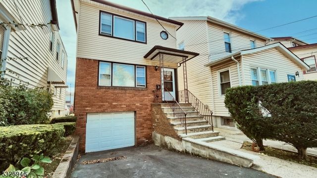 $1,950 | 43 Allen Street, Unit 2 | Irvington