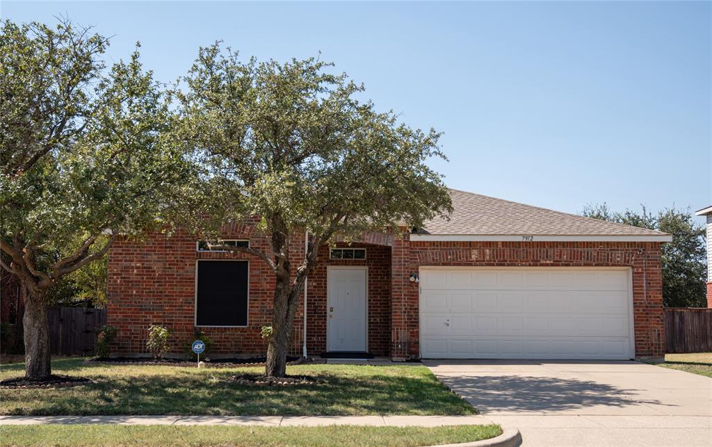 a front view of house with yard