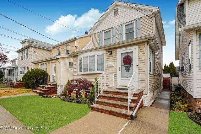 $699,900 | 265 Waters Avenue | Westerleigh