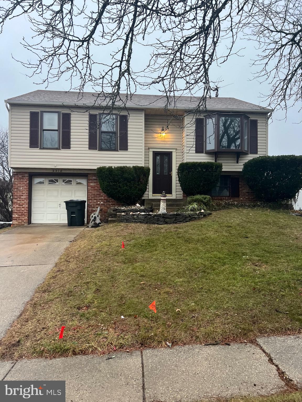 a front view of house with yard