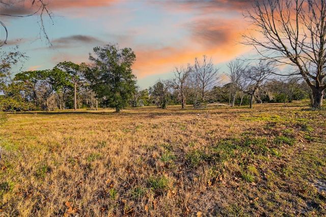 $600,000 | 0 Little Road | Five-a Ranches