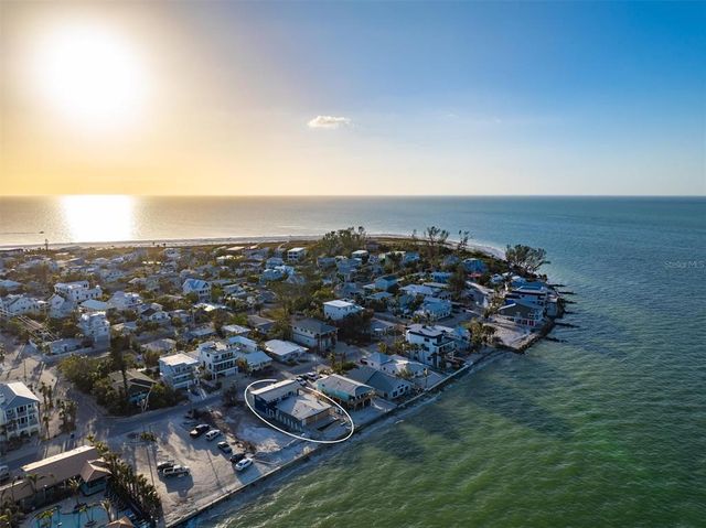 $2,795,000 | 871 North Shore Drive | Anna Maria