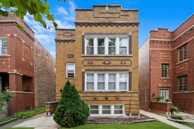 $2,000 | 1828 Elmwood Avenue, Unit 1 | Berwyn