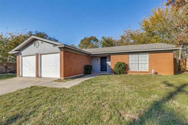 $279,900 | 613 Chisholm Trail | Denton