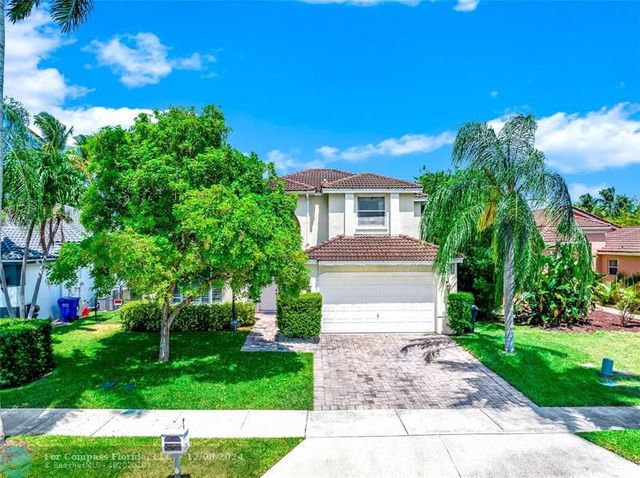 $1,650,000 | 1241 South 13th Avenue | Hollywood Lakes