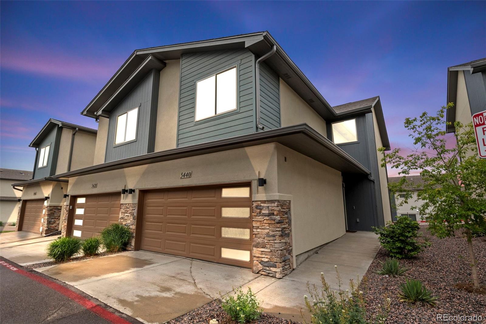 a house view with a outdoor space