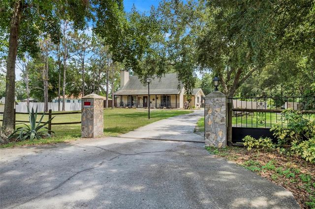 $600,000 | 3410 O' Berry Road | Orange Blossom Acres