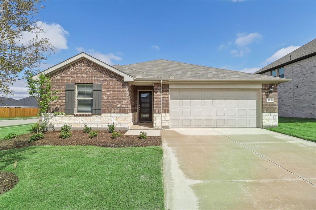 a front view of house with yard