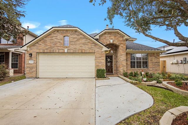 $370,000 | 11310 Hidden Bay Drive | Shadow Creek Ranch