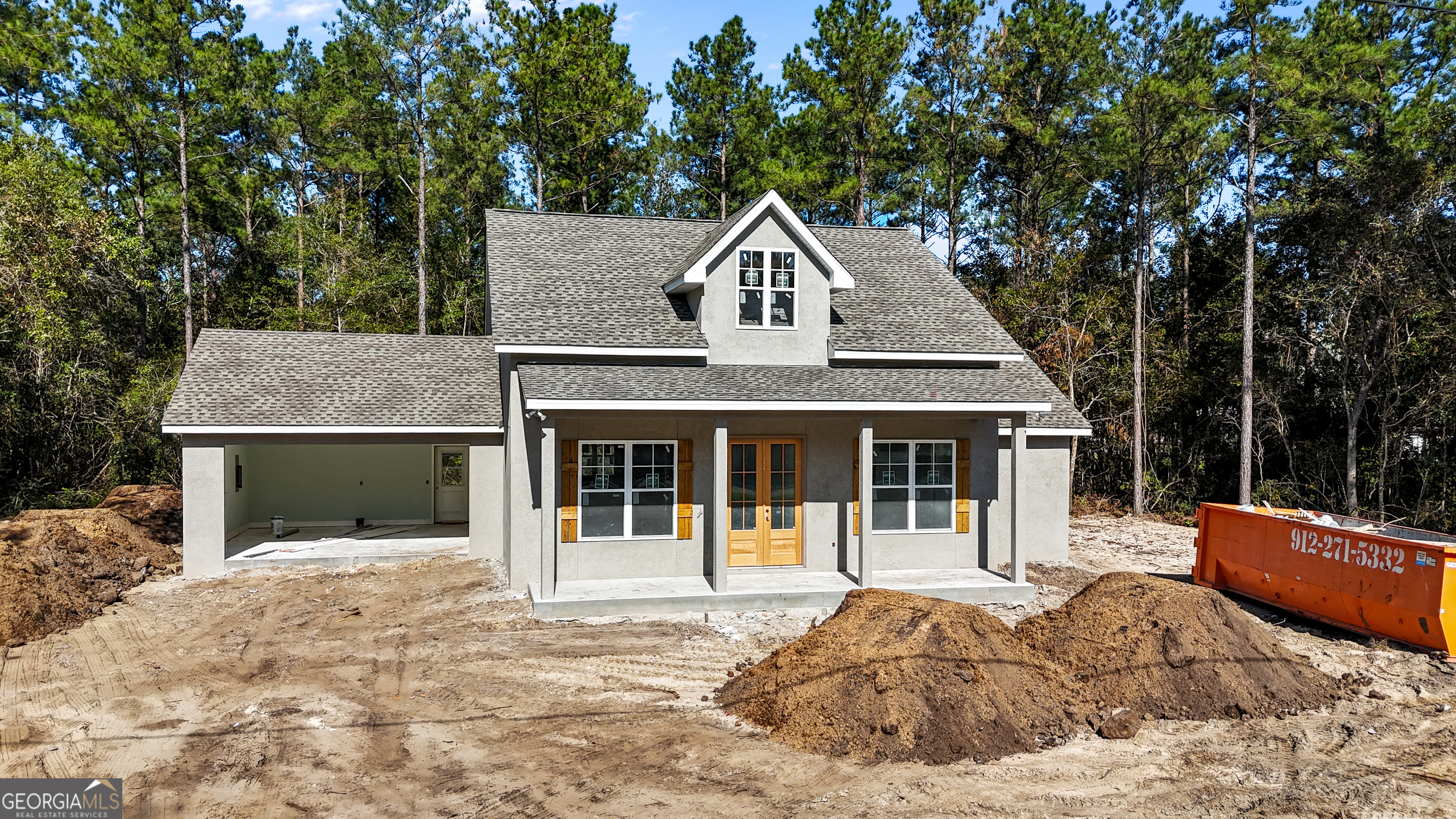 a view of a house with a outdoor space