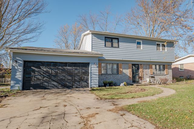 $219,500 | 903 Holiday Drive | Champaign