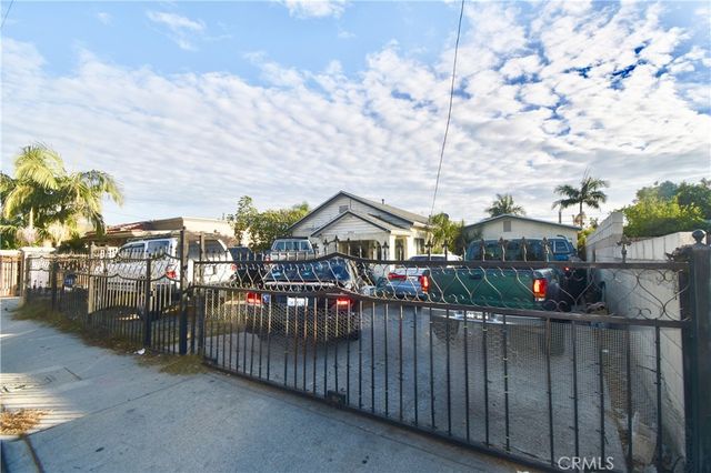 $850,000 | 2534 West Pomona Street | Centennial Park