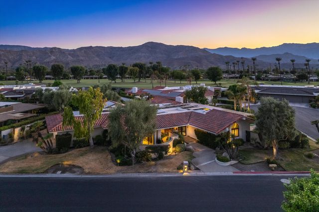 $1,995,000 | 111 Columbia Drive | Springs Country Club