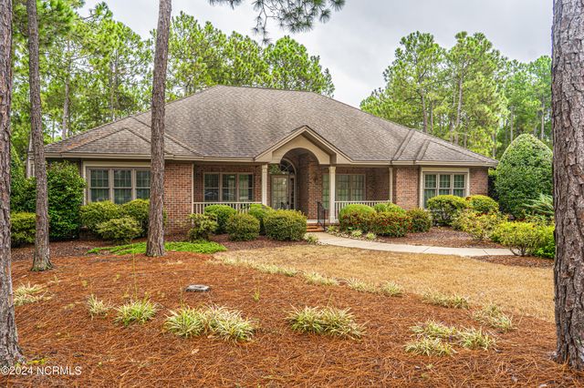 $815,000 | 5 East Augusta Lane | Mid South Club