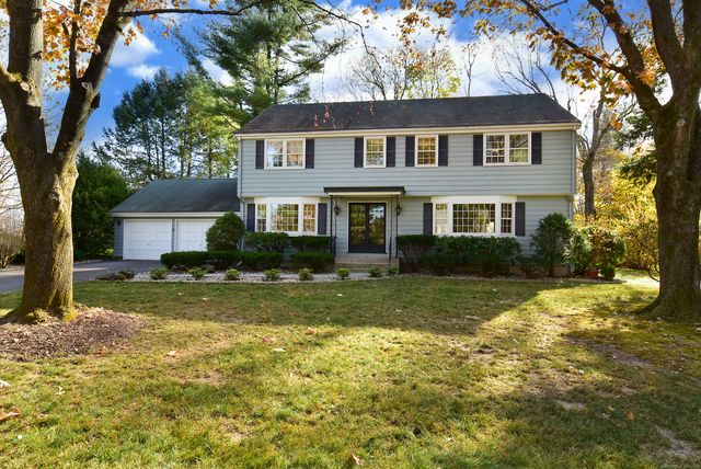 $625,000 | 7 Manor Lane | West Hartford