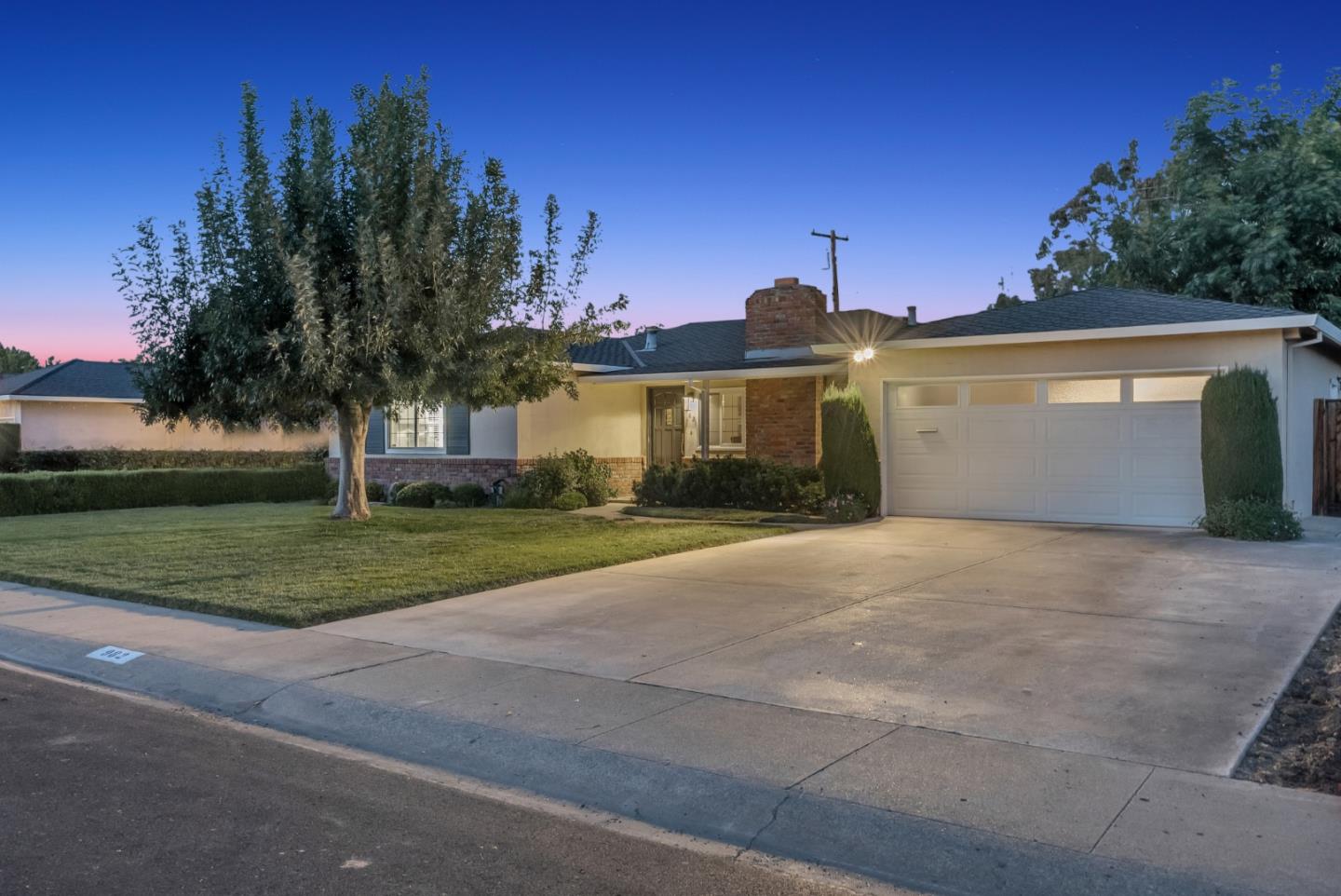 982 South Clover Avenue, San Jose, CA 95128 | Compass