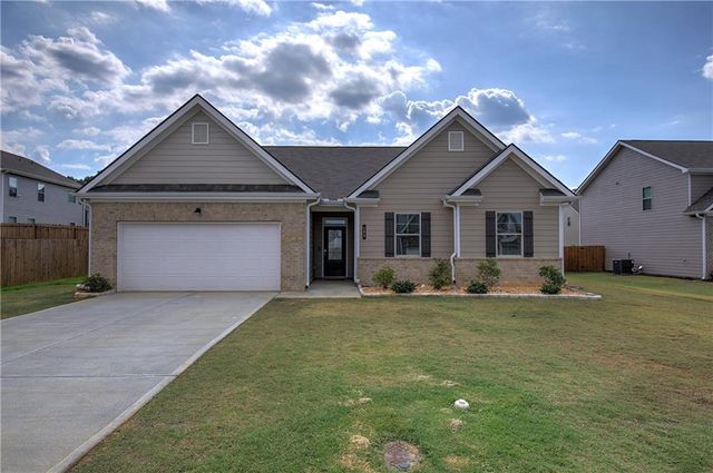 $319,900 | 102 Crowley Drive | Calhoun