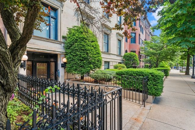 $3,325,000 | 412 Beacon Street, Unit 3 | Back Bay