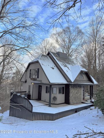 $575,000 | 218 Grouse Hill Road | North Abington Township - Lackawanna County