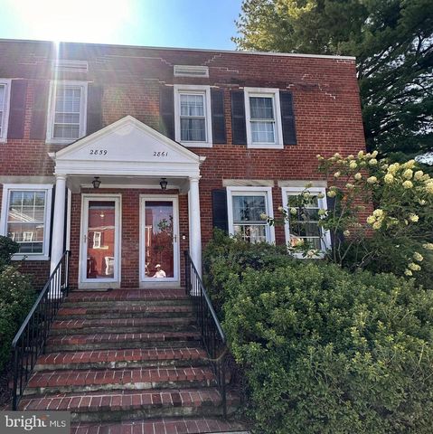 $710,000 | 2861 South Buchanan Street | Fairlington Villages