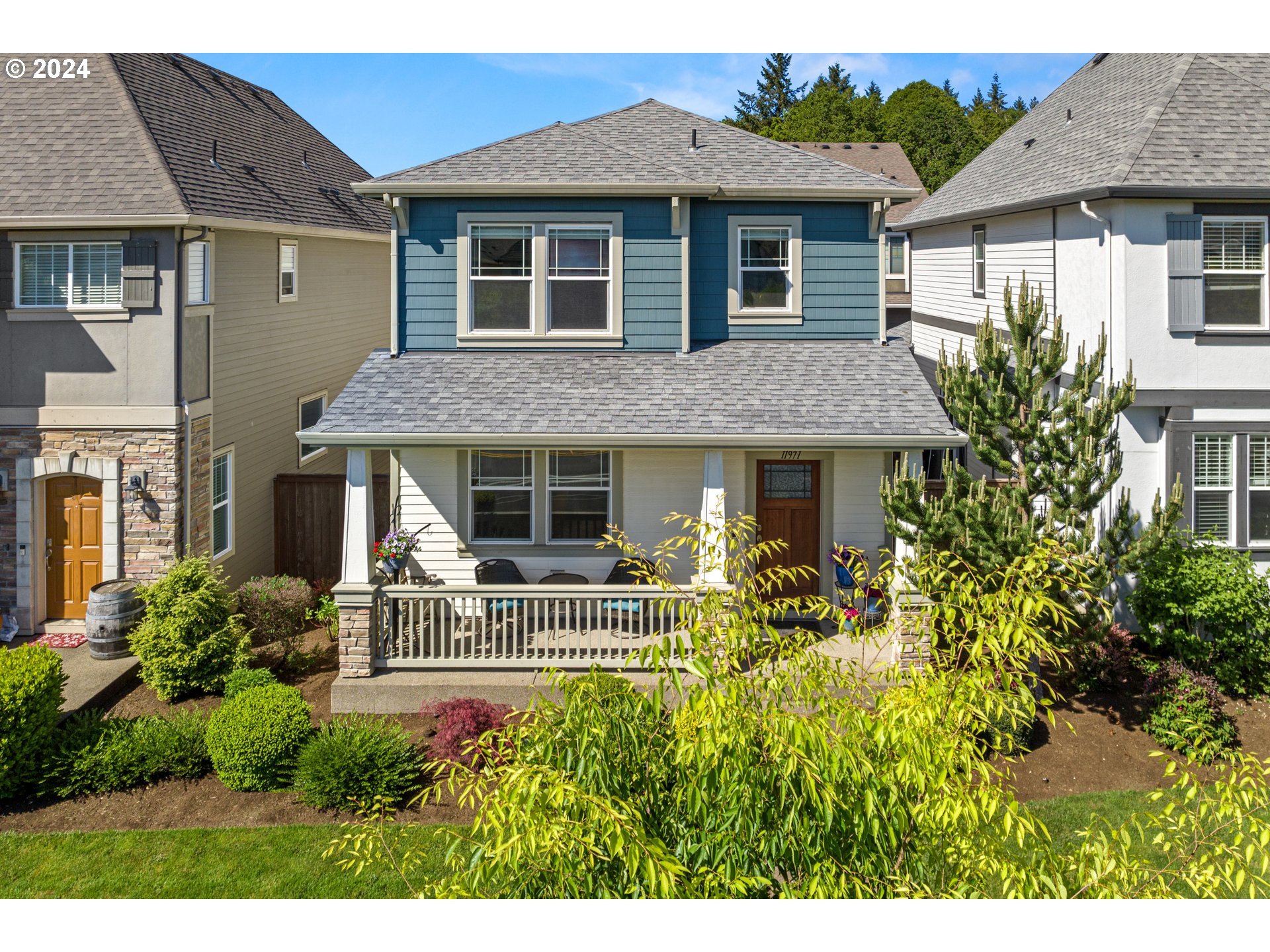 a house view with outdoor space