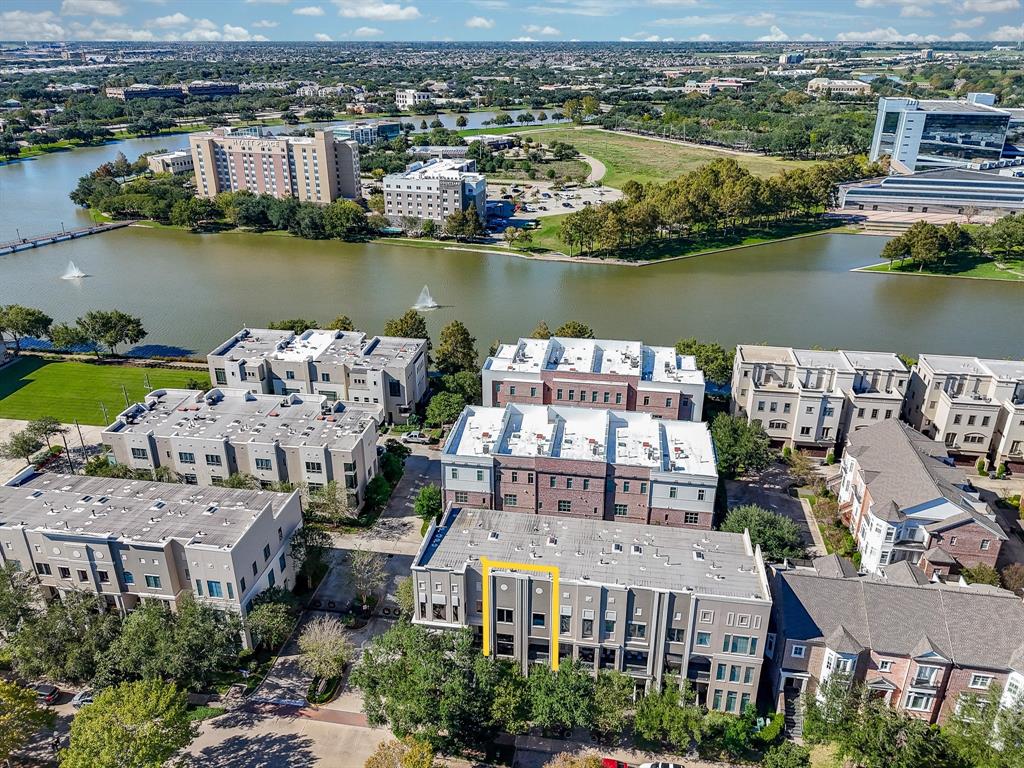 Experience the unique blend of luxury and convenience at Lake Pointe, Sugar Land's premier LIVE/WORK community. Steps from Whole Foods, upscale dining, and local services, these elegant townhomes offer a scenic lakeside lifestyle where everything you need is a leisurely stroll away. Embrace the ease of lakeside living at Brooks Lake—your new home and lifestyle awaits.