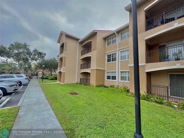 $1,850 | 100 Southwest 117th Terrace, Unit 2203 | Pembroke Lakes South