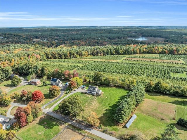 $699,900 | 8 The Lane | Lunenburg