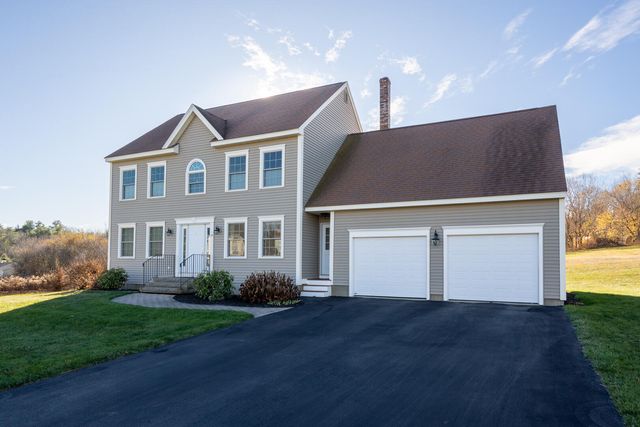 $629,900 | 19 Shamrock Drive | Gorham