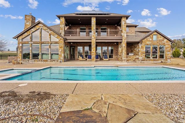 $995,000 | 221 Pinnacle Peak Lane | Canyon West