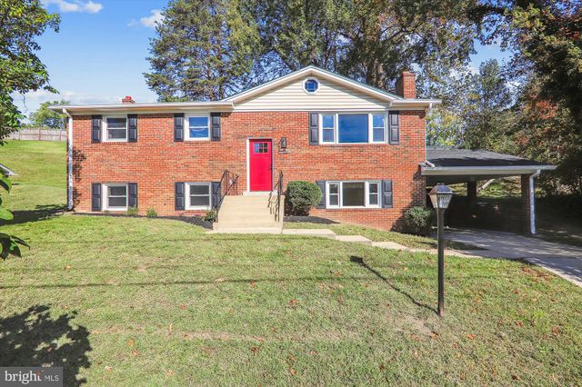 $457,900 | 6910 Danford Drive | Crestview Manor