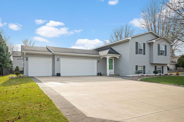 $450,000 | 316 Bluestem Avenue | Shakopee