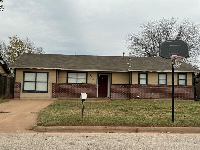 $132,500 | 2409 Westwood Drive | Sears Park Area