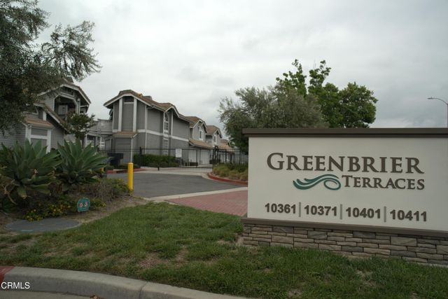 $2,890 | 10401 Garden Grove Boulevard, Unit 12 | Southwest Garden Grove